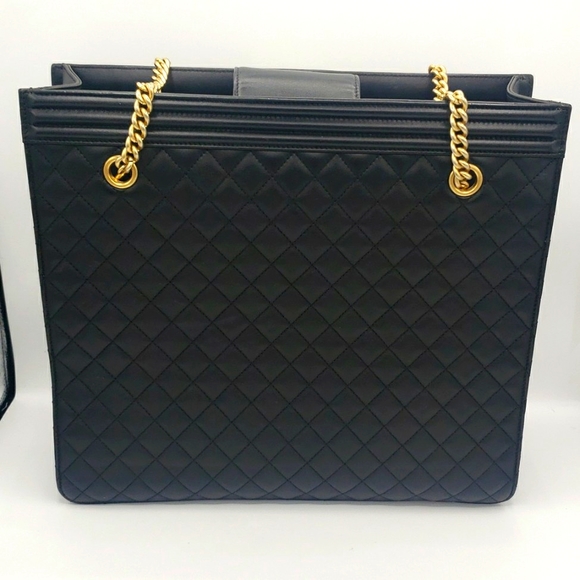 CHANEL BAG SIZE 12X14 COLOR BLACK 100% AUTHENTIC - Picture 4 of 13